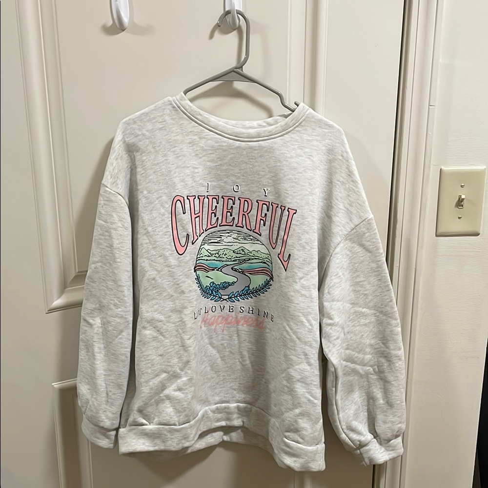 Gray and Pink Crewneck Sweatshirt with Graphic Design